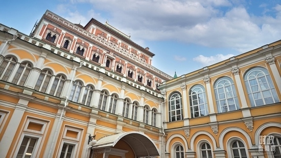  △當(dāng)?shù)貢r(shí)間3月21日，莫斯科，克里姆林宮。（總臺(tái)央廣記者潘毅拍攝）