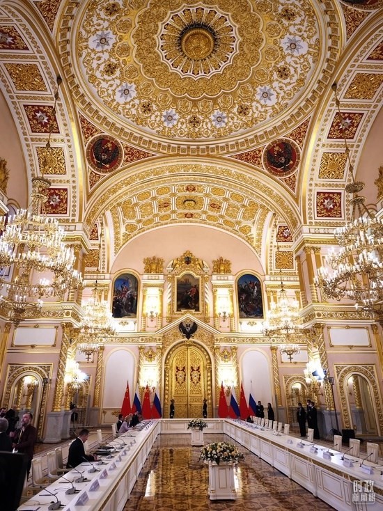 △習(xí)主席和普京總統(tǒng)舉行大范圍會(huì)談的會(huì)場。（總臺(tái)央廣記者潘毅拍攝）