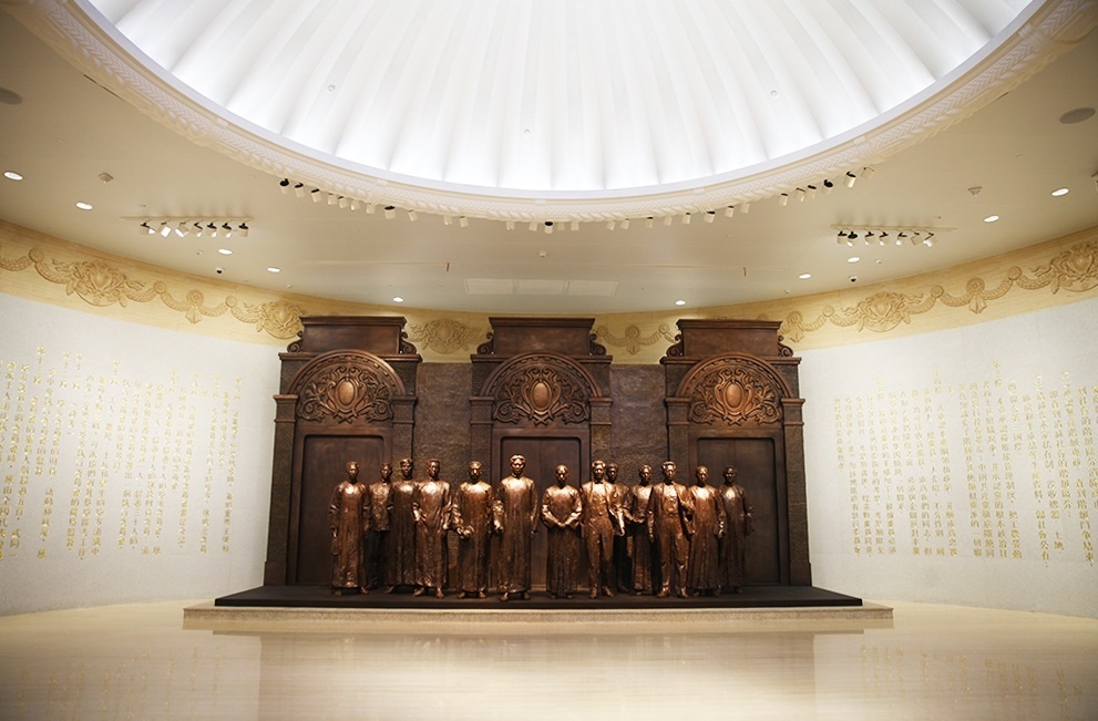 中共一大紀(jì)念館序廳。人民網(wǎng)記者 楊文全攝