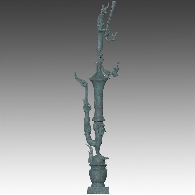 銅罍座倒立鳥足頂尊神像。四川省文物考古研究院供圖