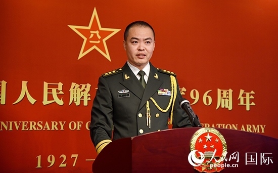 中國駐瑞典大使館李珂副武官致辭。人民網(wǎng)記者 殷淼攝