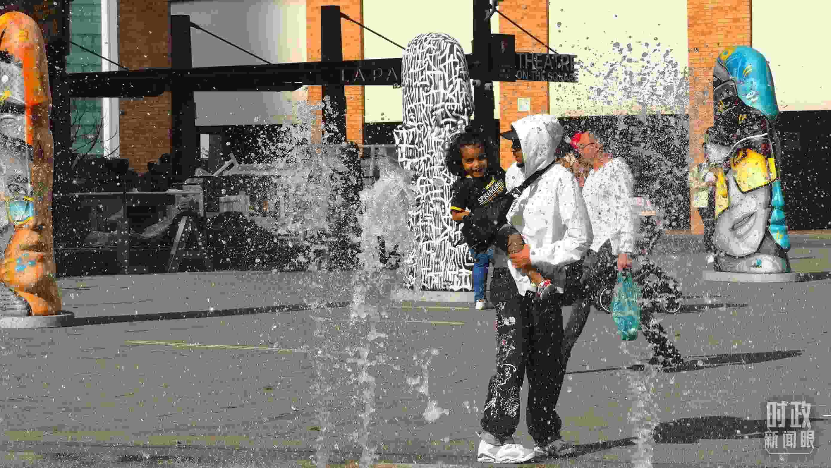 △約翰內(nèi)斯堡街頭。（總臺(tái)央視記者韓銳拍攝）