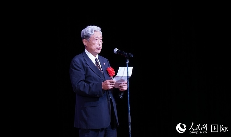 全華聯(lián)會(huì)長何德倫發(fā)表致辭。人民網(wǎng) 蔣曉辰攝