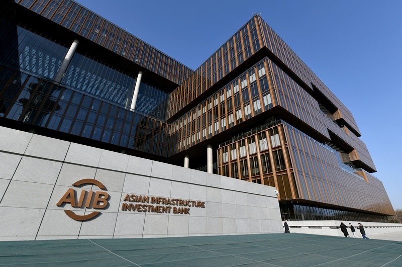 這是位于北京朝陽(yáng)區(qū)的亞洲基礎(chǔ)設(shè)施投資銀行總部大樓。