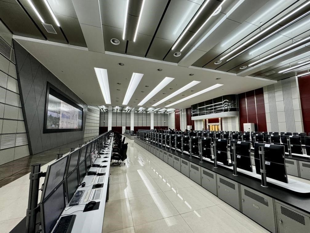 近日拍攝的公司管控中心。新華社記者 胡晨歡 攝
