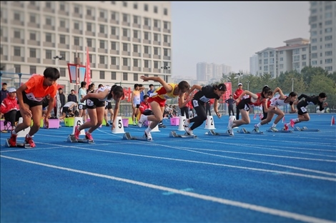 第59屆北京市中學(xué)生田徑運動會暨北京學(xué)生金奧運動隊田徑運動會。北京市教委供圖