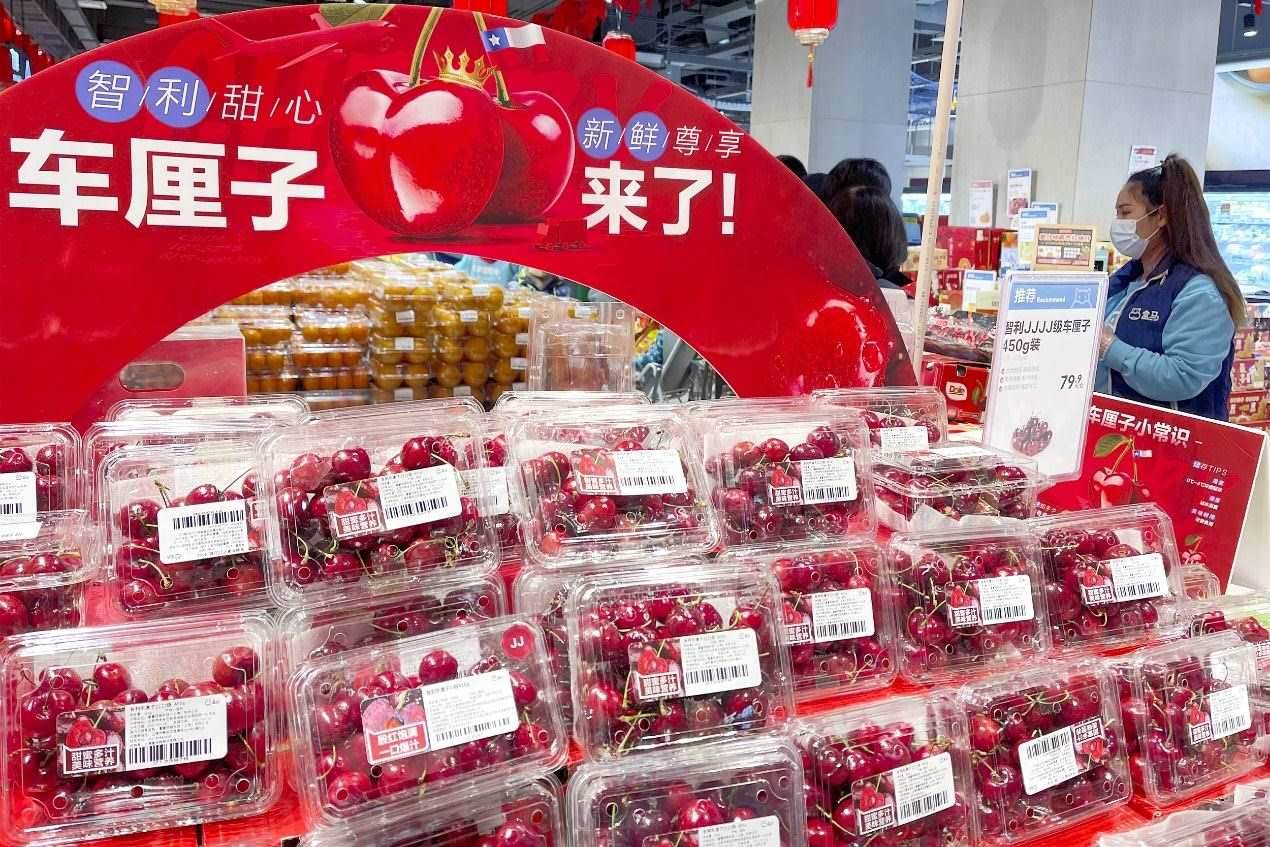 北京一家盒馬鮮生超市中智利車?yán)遄邮圪u區(qū)。來源：視覺中國