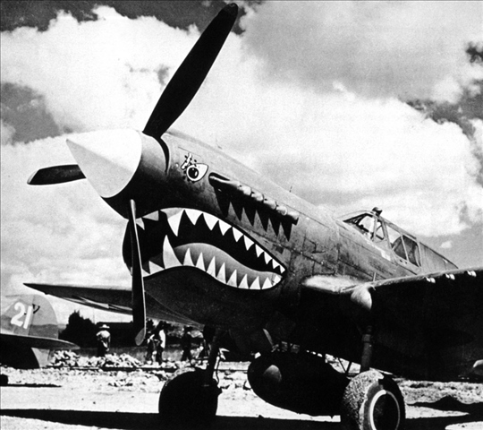 陳納德組織的美國(guó)志愿航空隊(duì)“飛虎隊(duì)”駐扎在芷江機(jī)場(chǎng)（資料照片）。新華社發(fā)