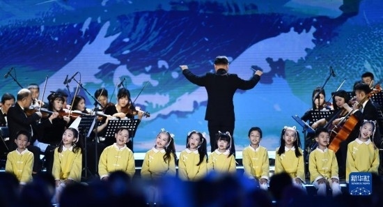 12月16日拍攝的第五屆海南島國際電影節(jié)開幕式現(xiàn)場。