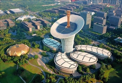 位于武漢光谷未來科技城的武漢新能源研究院大樓（2022年7月9日攝）。程敏攝/本刊