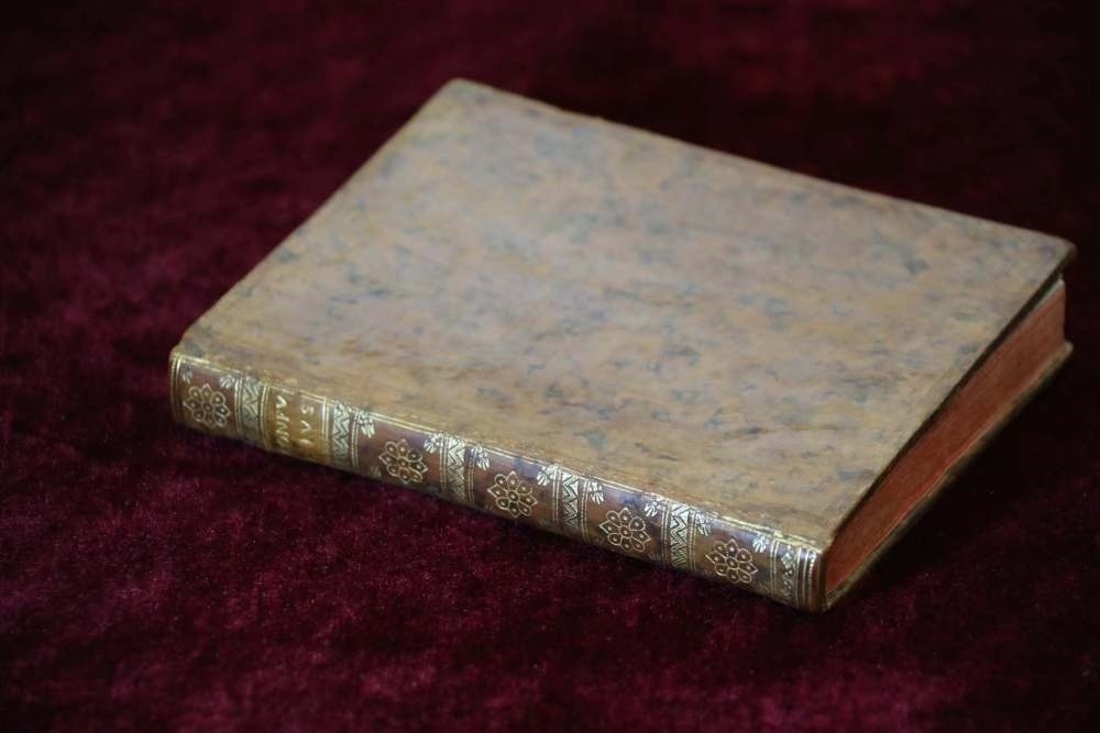 這是典藏于中國(guó)國(guó)家圖書館的《論語(yǔ)導(dǎo)讀》。