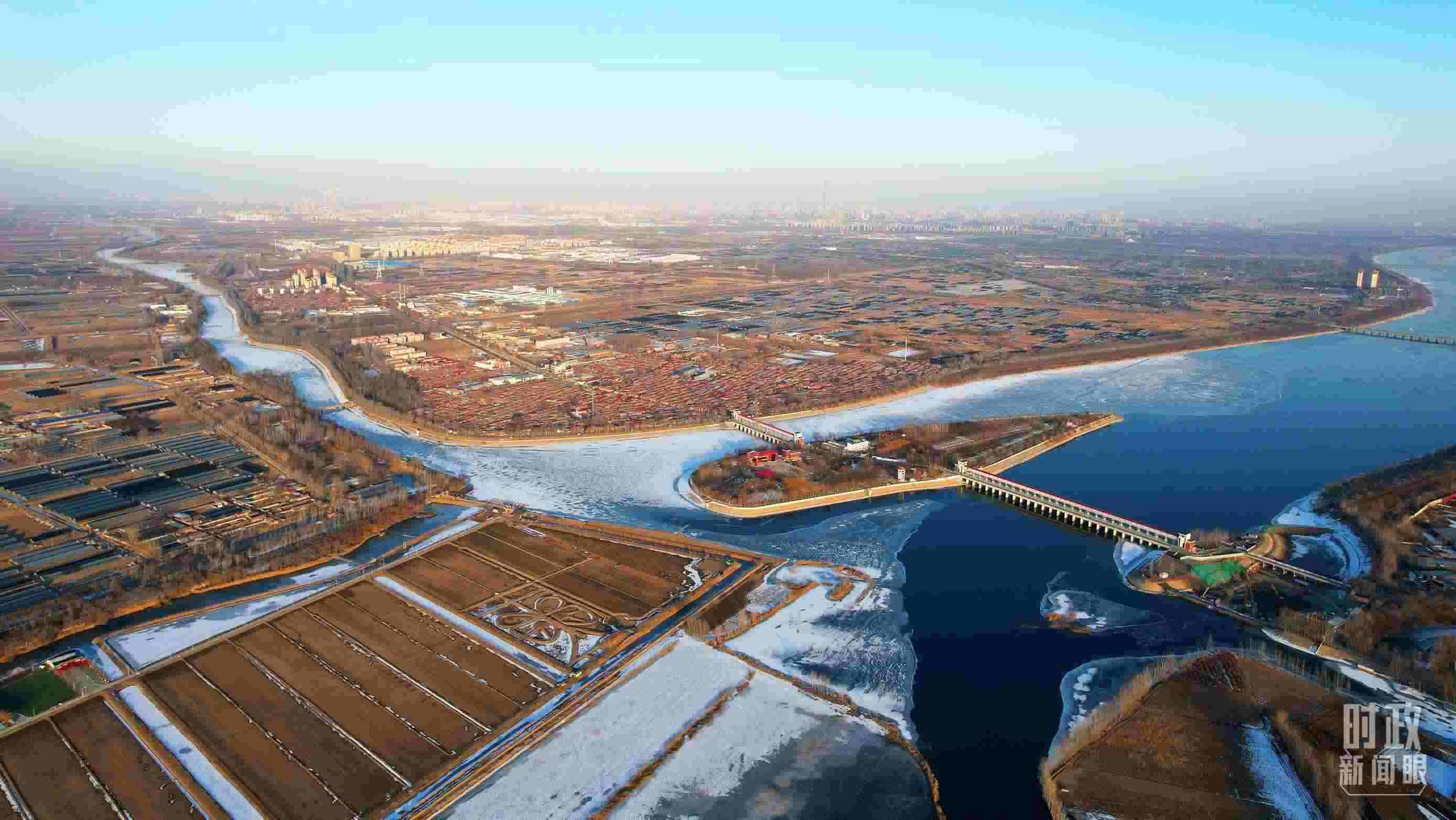 △俯瞰第六埠村。（總臺(tái)央視記者范凱拍攝）