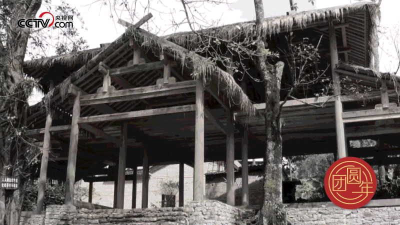 △ 云南省騰沖市清水鄉(xiāng)三家村的司莫拉佤族村曾經(jīng)是貧困村，隨著國(guó)家脫貧攻堅(jiān)、鄉(xiāng)村振興的推進(jìn)，這個(gè)小村寨舊貌換新顏，變成了名副其實(shí)的美麗鄉(xiāng)村。