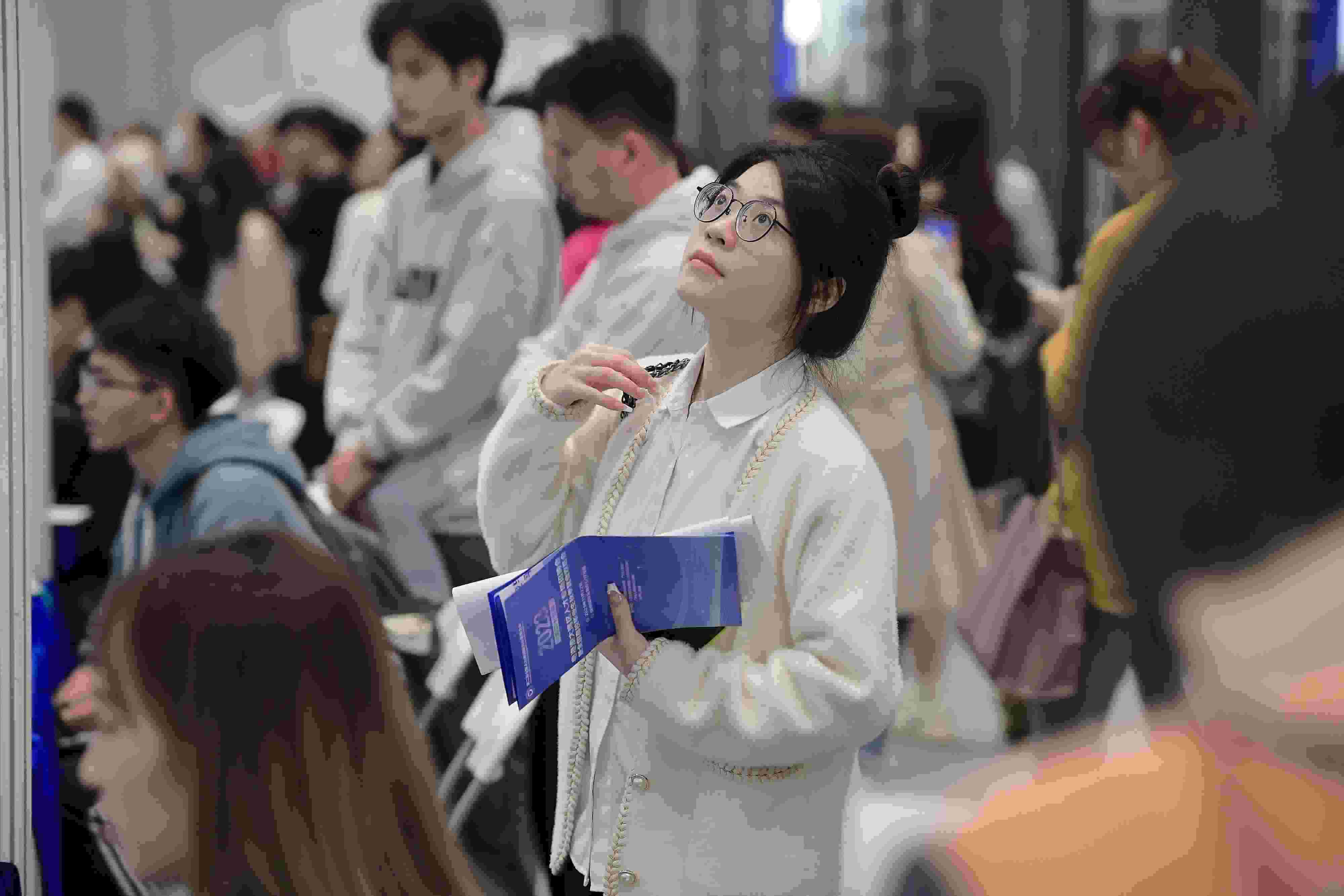  2023年11月22日，2023年粵港澳大灣區(qū)人才專場(chǎng)招聘會(huì)暨第27屆全國(guó)高校畢業(yè)生秋季就業(yè)雙選會(huì)在深圳國(guó)際會(huì)展中心舉辦。