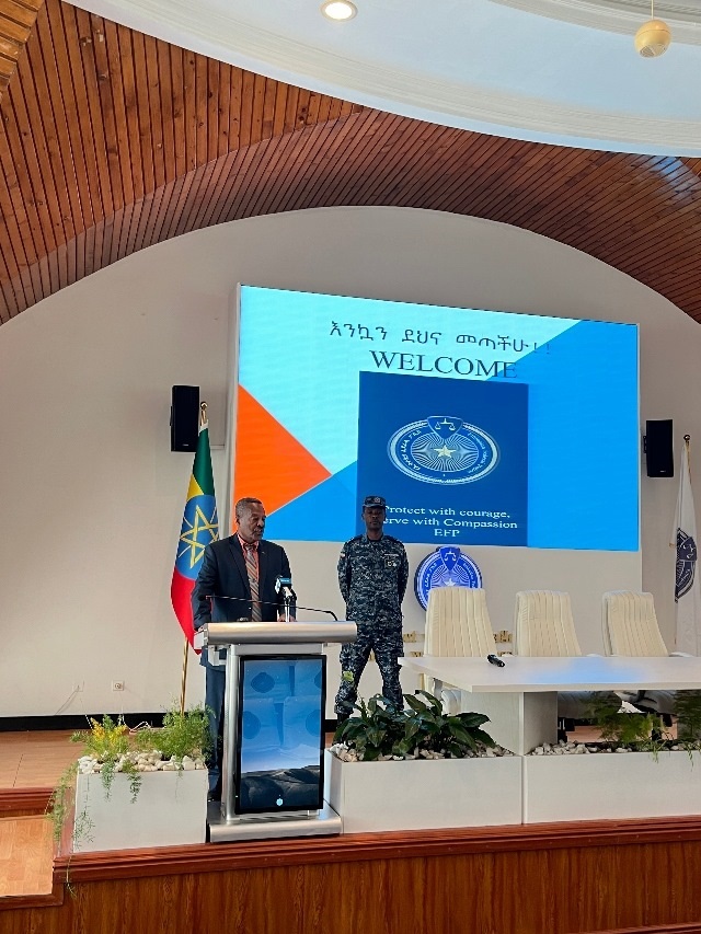 圖為埃塞警察大學校長梅斯芬·阿貝貝致辭。亞的斯亞貝巴大學孔子學院供圖