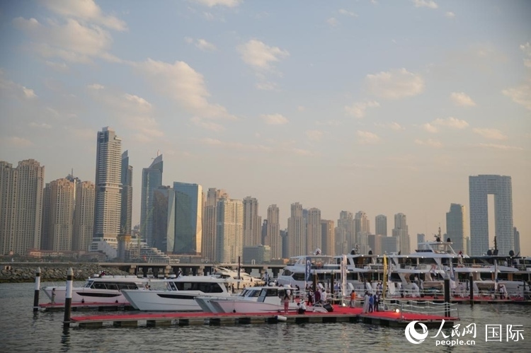 游艇展場(chǎng)景。人民網(wǎng) 塔里克·易卜拉欣攝