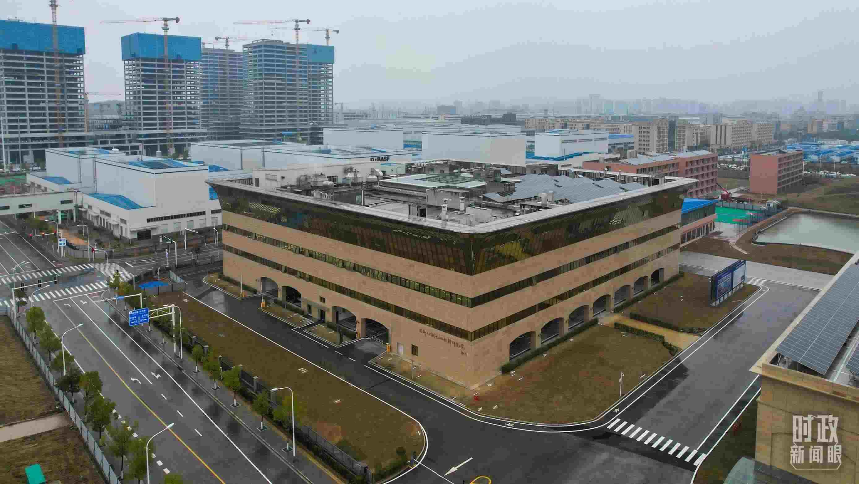 △巴斯夫杉杉電池材料研究院。（總臺央視記者范凱拍攝）