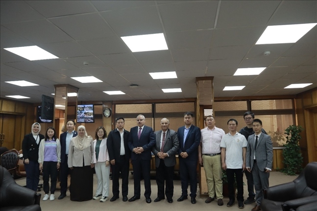 活動現(xiàn)場合影。蘇伊士運河大學(xué)孔子學(xué)院供圖