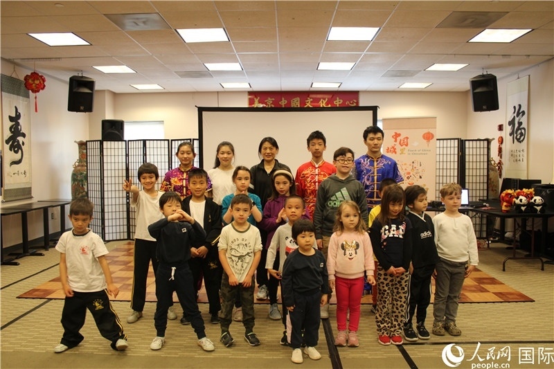 2、此次活動是在美京中國文化中心舉辦的“中國城里品中國”系列文化活動之一。 伊莎貝爾·羅德里格斯攝