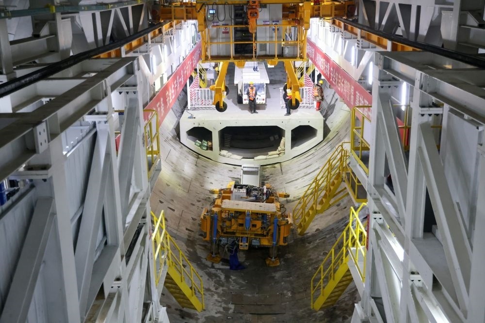 2024年2月16日，中鐵十四局集團的建設者在京唐城際鐵路運潮減河隧道施工。新華社記者 邢廣利 攝