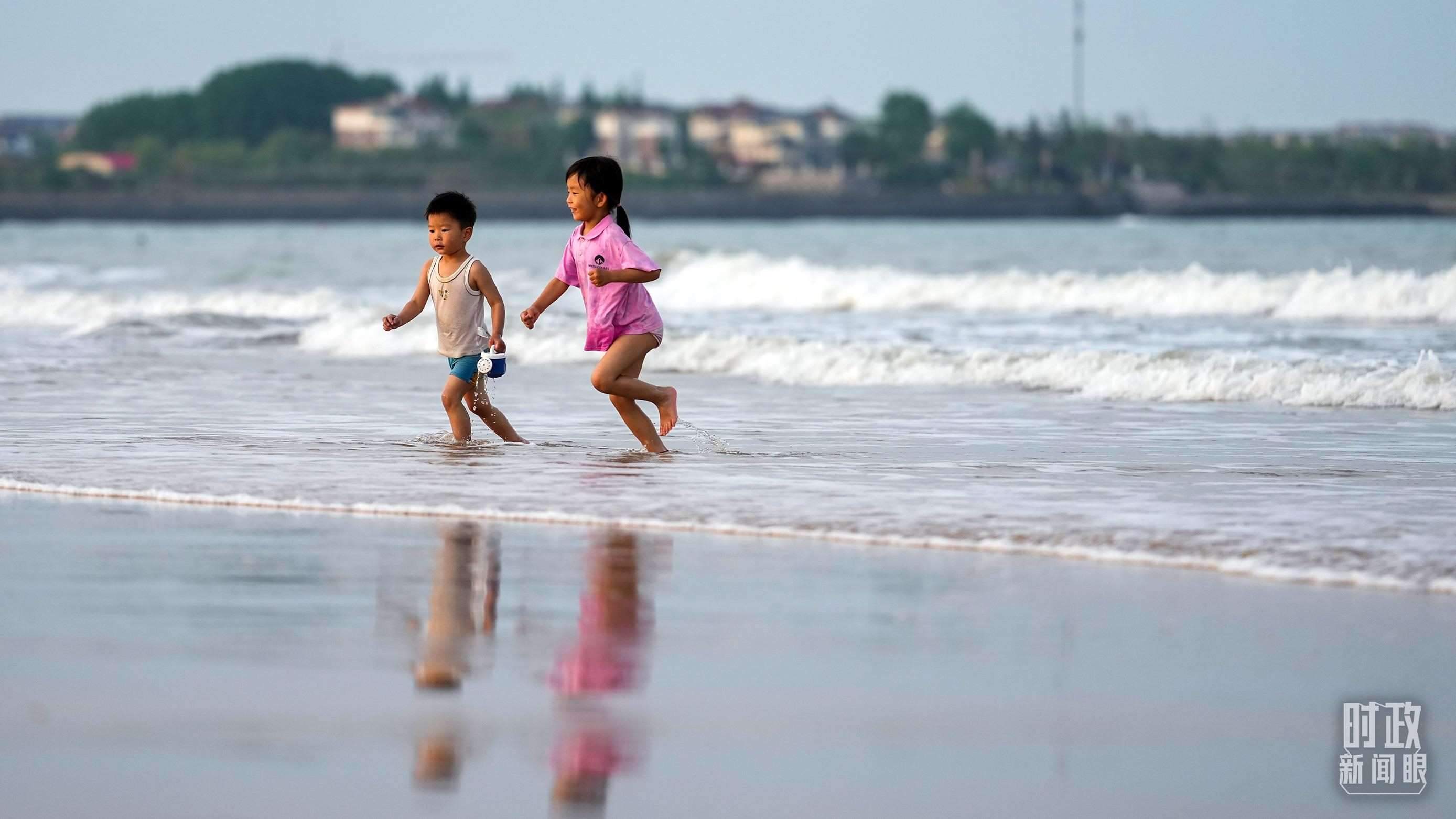 山東日照陽光海岸。（總臺(tái)國(guó)廣記者李晉拍攝）