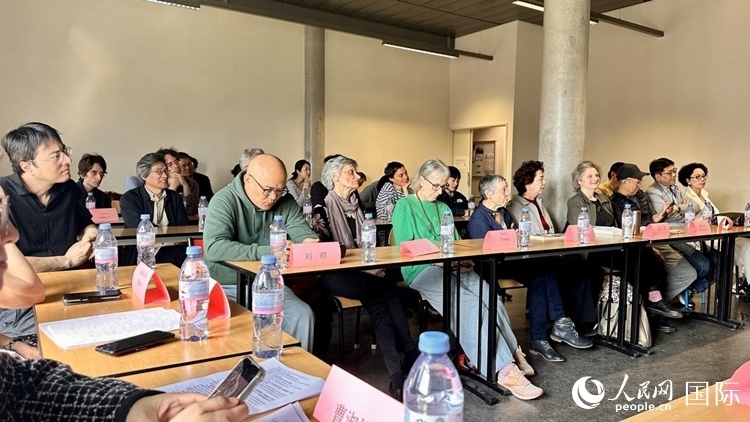 “國際青年文學(xué)共讀”活動現(xiàn)場。人民網(wǎng)記者 于超凡攝