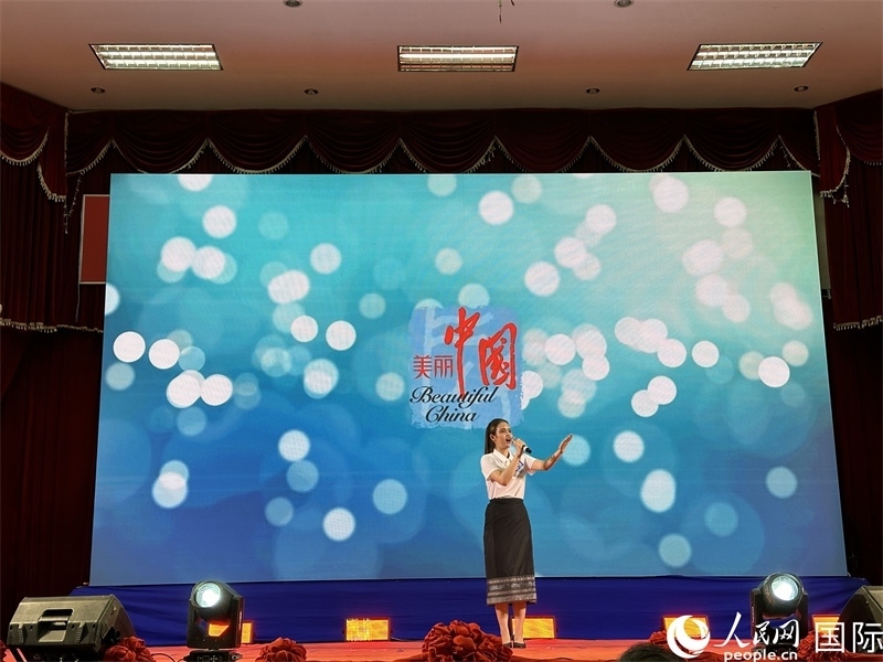 圖片：老撾選手進(jìn)行中文演講。孫廣勇攝