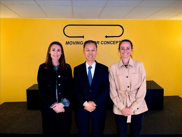 中國(guó)駐瑞典大使崔愛民應(yīng)邀參訪瑞典牧夫樂公司。中國(guó)駐瑞典大使館供圖