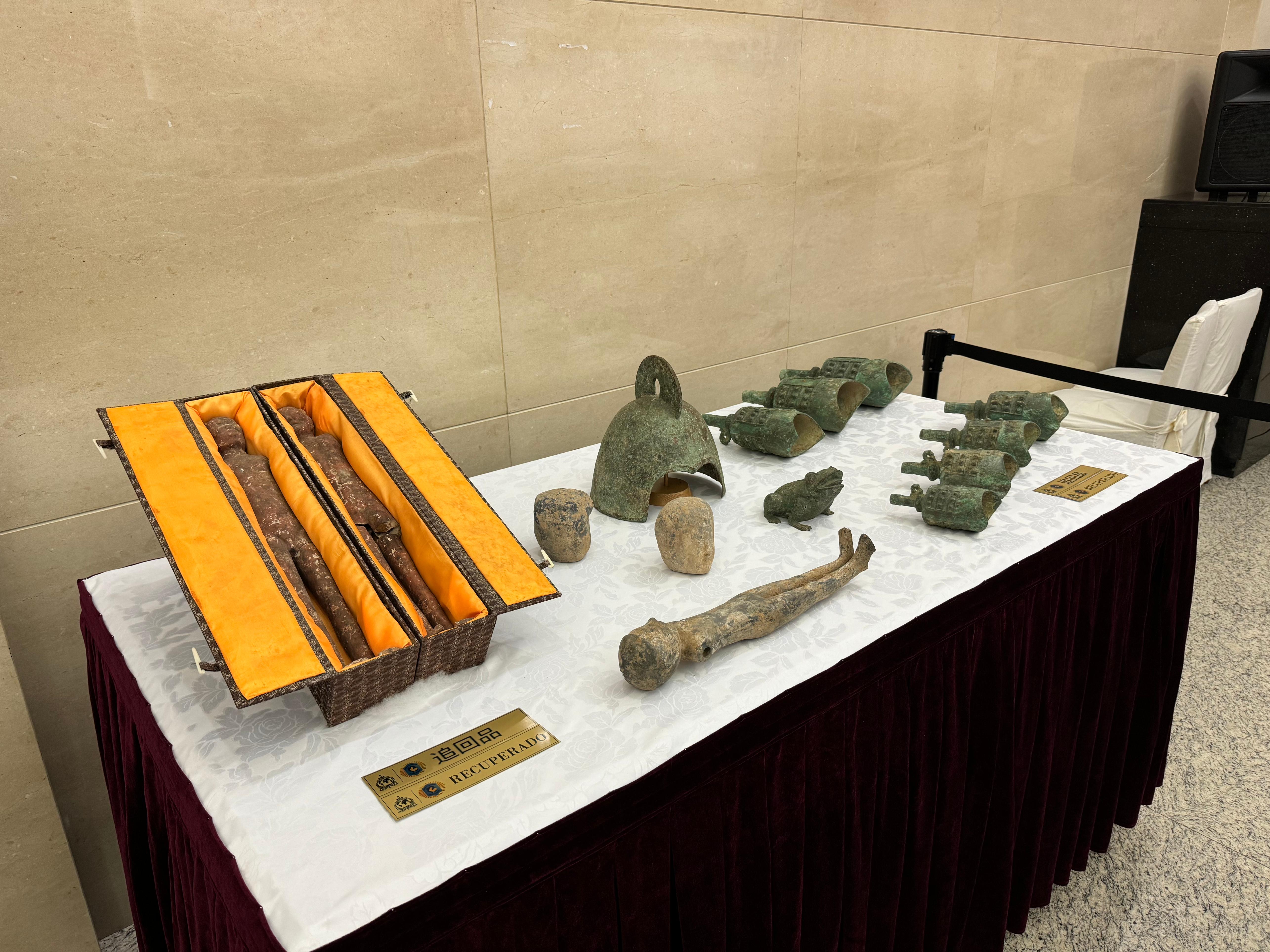 阿根廷返還的14件文物藝術(shù)品。國(guó)家文物局供圖