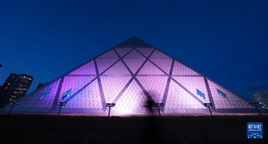 這是7月2日在哈薩克斯坦首都阿斯塔納拍攝的和平和諧宮。新華社記者 王建華 攝