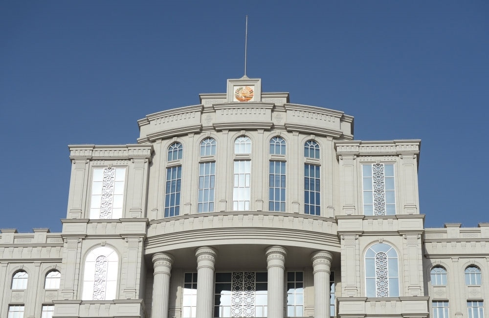 這是在杜尚別拍攝的塔吉克斯坦政府大樓。