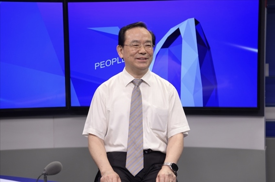 中國人民大學(xué)法學(xué)院教授、博士生導(dǎo)師楊建順。人民網(wǎng)記者 王曉嘯攝