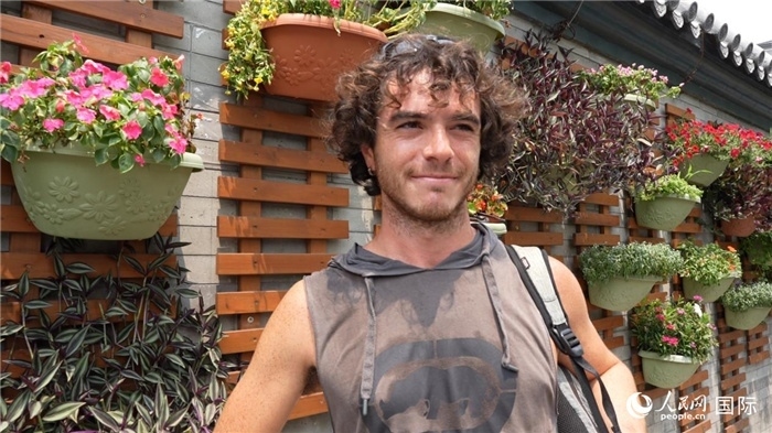 圖為意大利籍游客盧卡·拉·萬科（Luca La Vanco）。人民網(wǎng)記者 吳超嵐攝