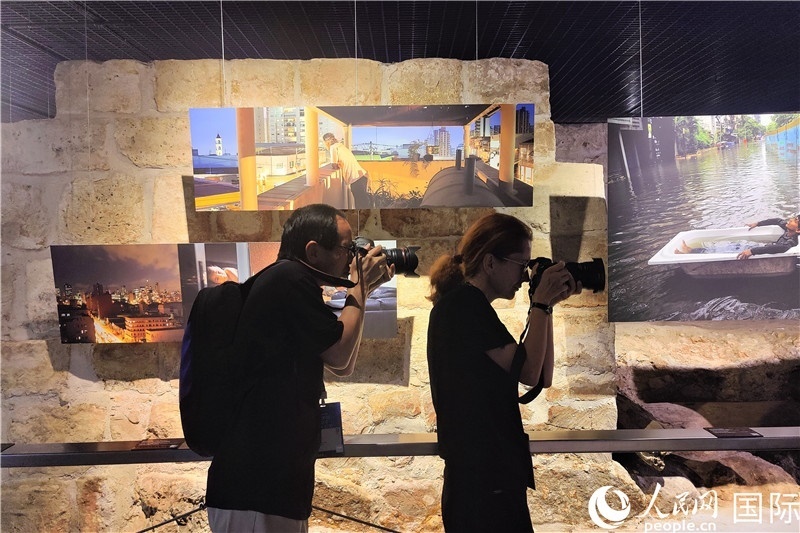 金磚國家城市主題攝影展現(xiàn)場。 人民網(wǎng)記者 于宏建攝
