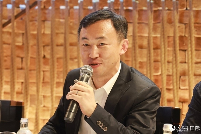 中國駐里約熱內(nèi)盧代總領(lǐng)事王海濤在座談會上致辭。人民網(wǎng)記者 陳海琪攝