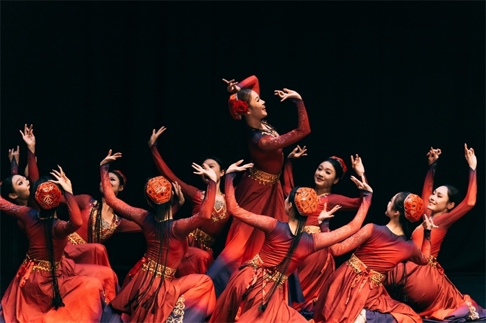 《長城魂》中的民族舞蹈表演。主辦方供圖