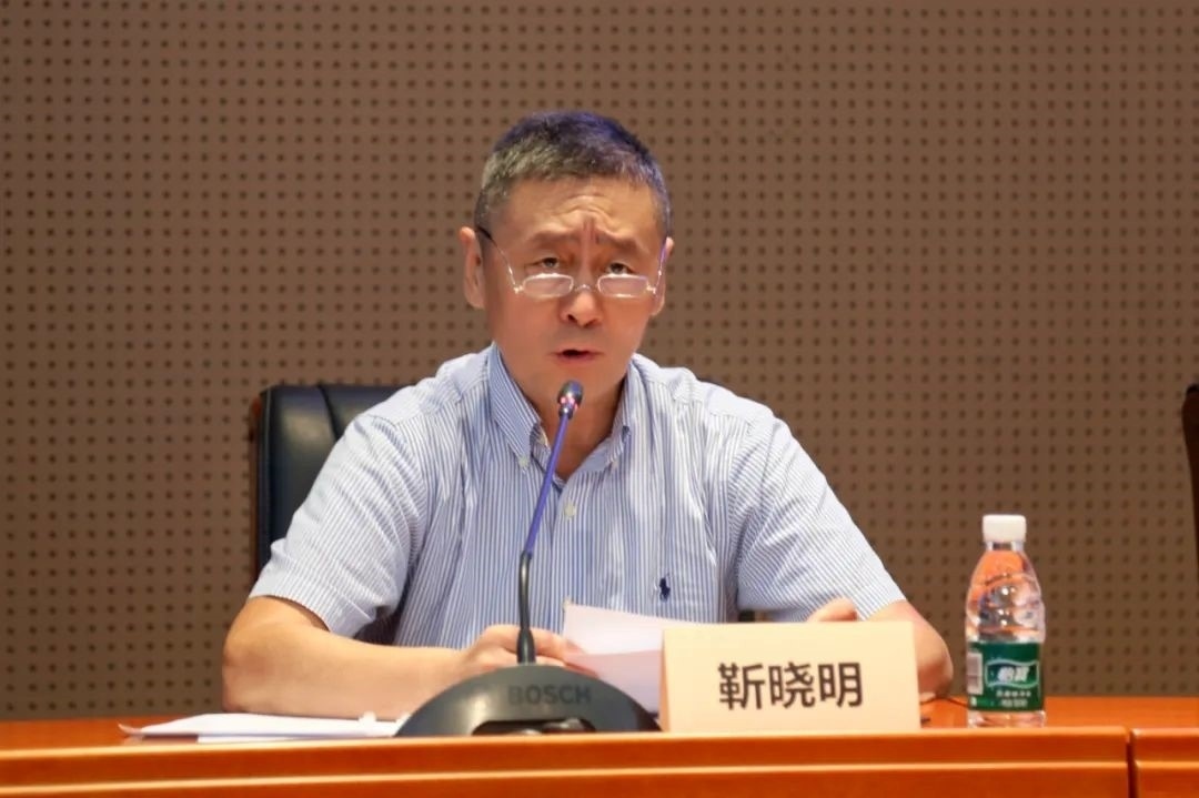 科技外交專家委員會(huì)主任委員、科技部國際合作司原司長靳曉明致辭。主辦方供圖