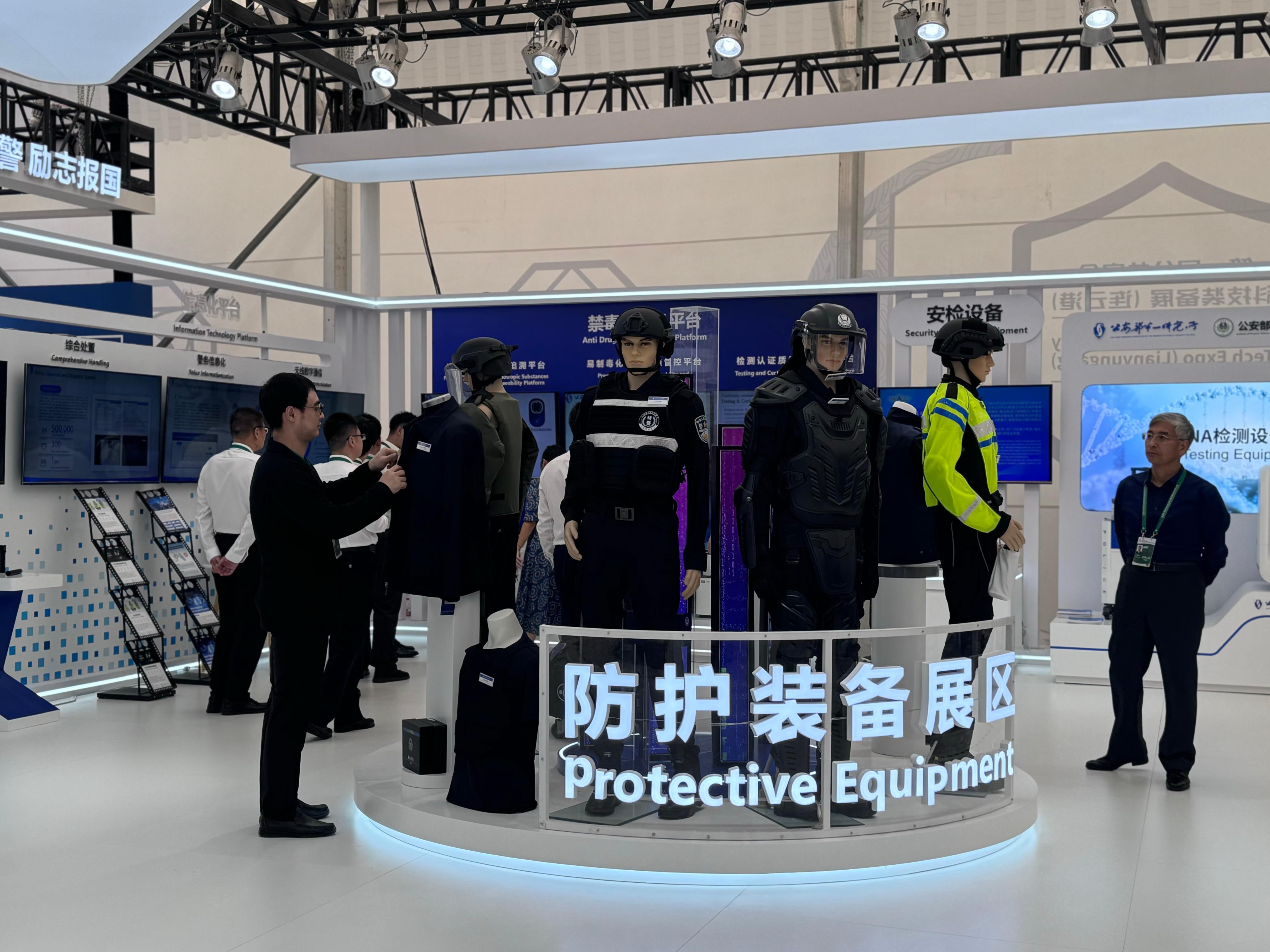 公共安全科技裝備展（連云港）現(xiàn)場(chǎng)。人民網(wǎng)記者 郝萍攝