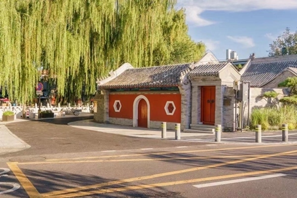 北京建筑大學古建保護與利用專業(yè)師生對北京德勝門內(nèi)大街開展空間品質(zhì)綜合提升項目，圖為項目竣工后的實景圖。校方供圖