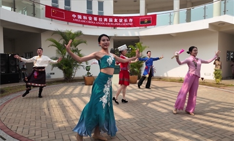 舞蹈《美麗中國》。內(nèi)圖大學孔子學院供圖