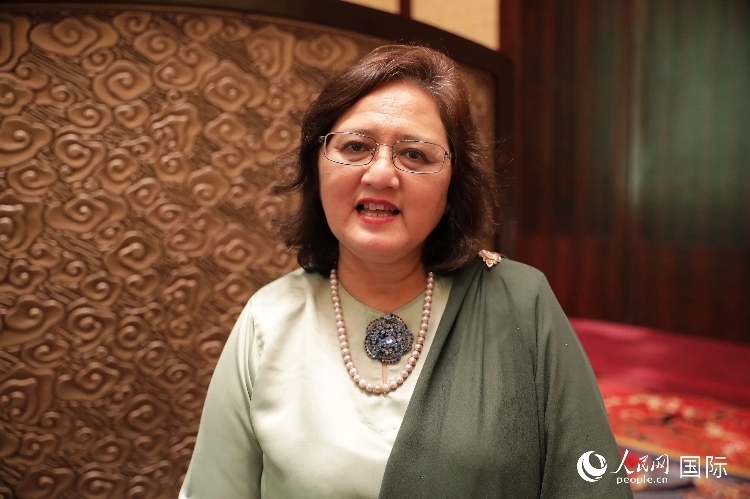 馬來西亞高教部高教司司長(zhǎng)阿茲琳達(dá)接受人民網(wǎng)采訪。人民網(wǎng) 王婧攝