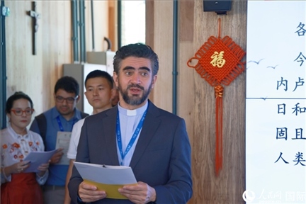 里約天主教大學校長安德森·佩德羅索在活動現(xiàn)場致辭。人民網(wǎng)記者 陳海琪攝