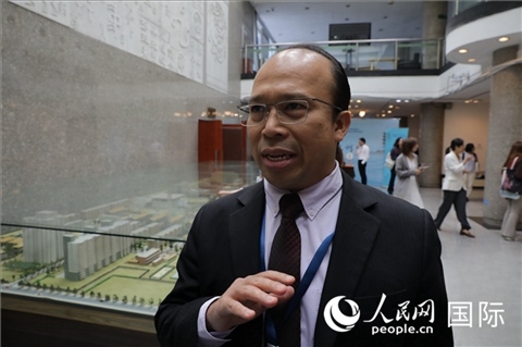 馬來西亞駐華使館參贊阿茲蘭接受人民網(wǎng)采訪。人民網(wǎng) 王婧攝