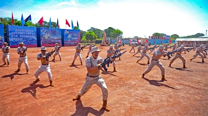 刺殺操表演。王軍杰攝