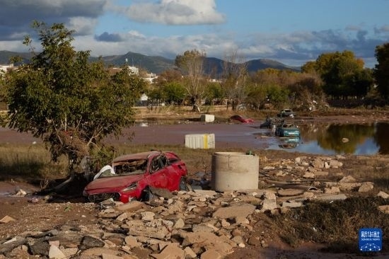 這是11月2日在西班牙烏鐵爾拍攝的受災(zāi)區(qū)域。新華社記者 孟鼎博 攝