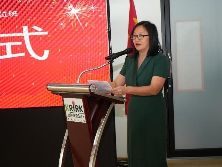 泰國華文教師公會主席羅鐵英致辭。主辦方供圖