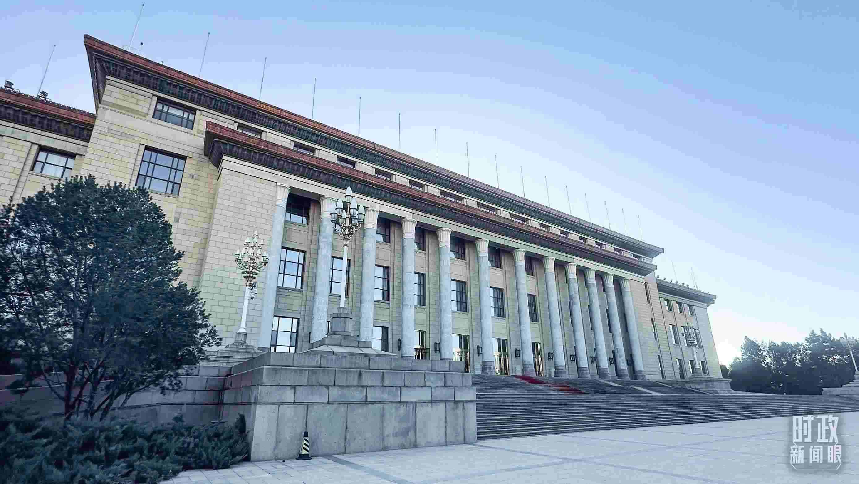 △第四次“一帶一路”建設(shè)工作座談會在北京人民大會堂舉行。（總臺央視記者范一鳴拍攝）