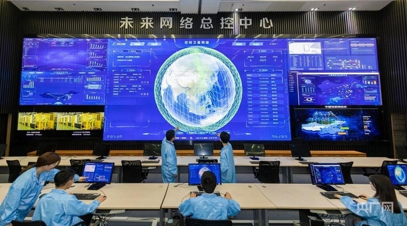 紫金山實(shí)驗(yàn)室的未來網(wǎng)絡(luò)國家重大科技基礎(chǔ)設(shè)施總控中心(央廣網(wǎng)發(fā) 蔣文超 攝)