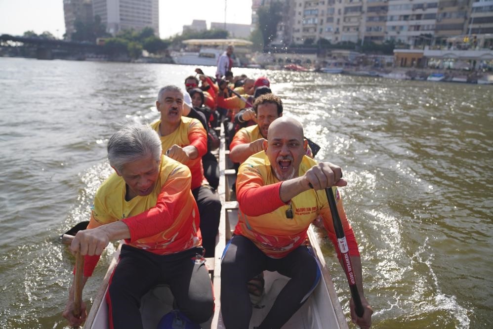 活動(dòng)現(xiàn)場(chǎng)龍舟競(jìng)技，共慶春節(jié)。開(kāi)羅中國(guó)文化中心供圖