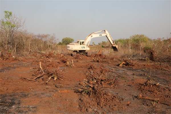 施工現(xiàn)場(chǎng)。張曉昆攝